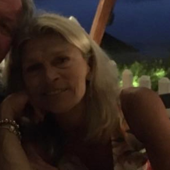 Meet your Posher, Elizabeth - Picture 1 of 1